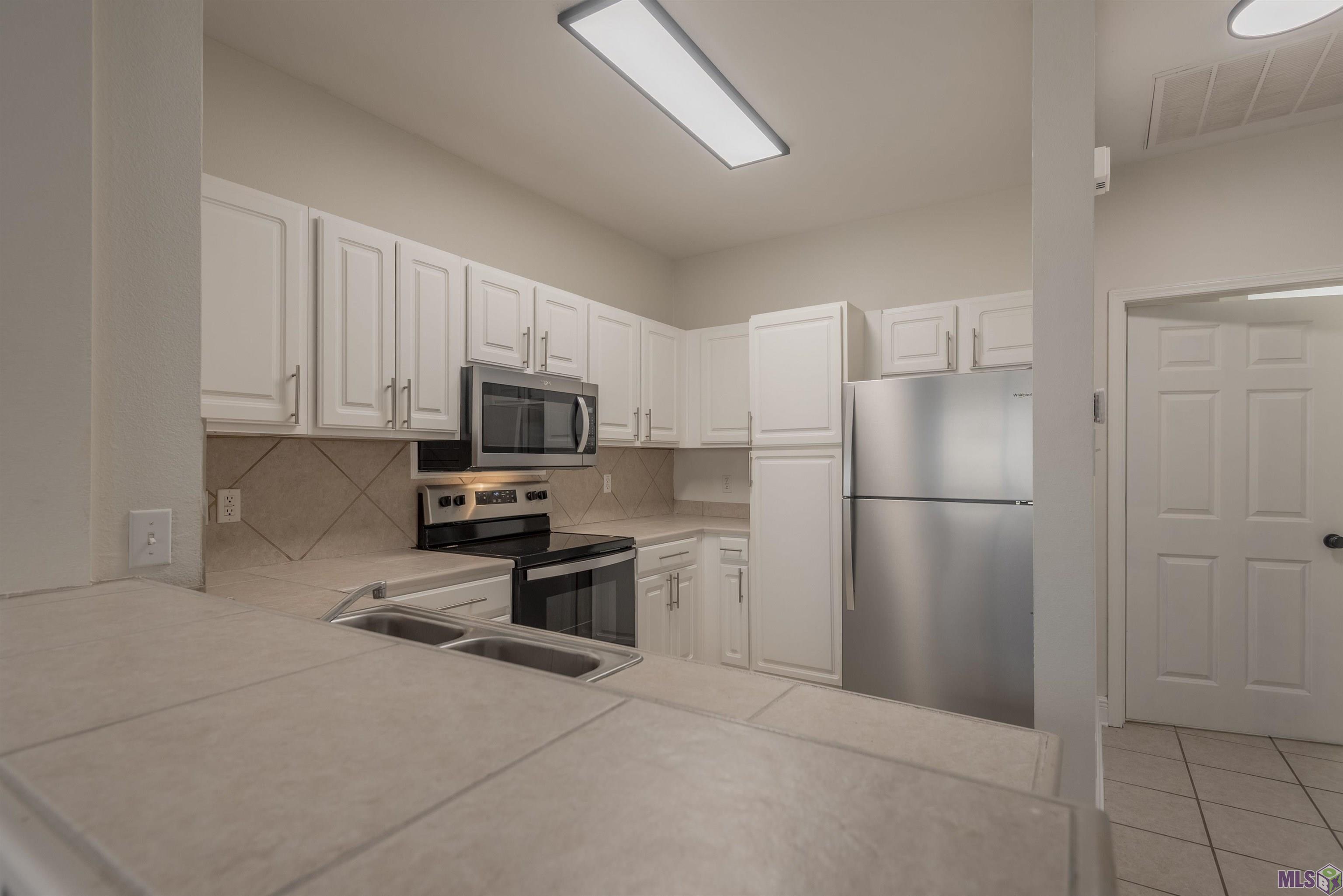 5159 Etta Street, Unit H5 Baton Rouge, LA 70820 - Photo 4 of 16