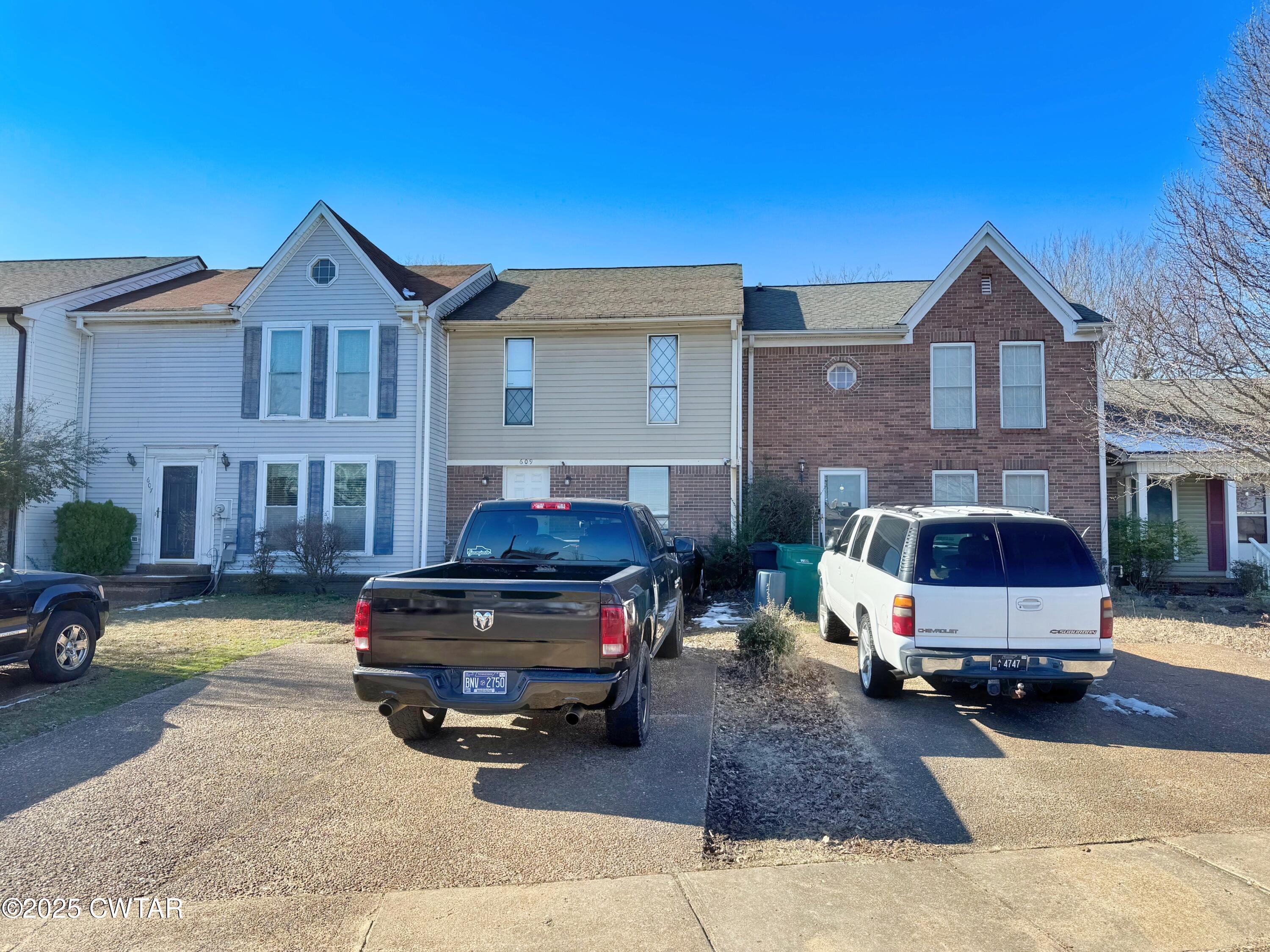 607-719 Walker Road Jackson, TN 38305 - Photo 2 of 9 607 609 611 Walker