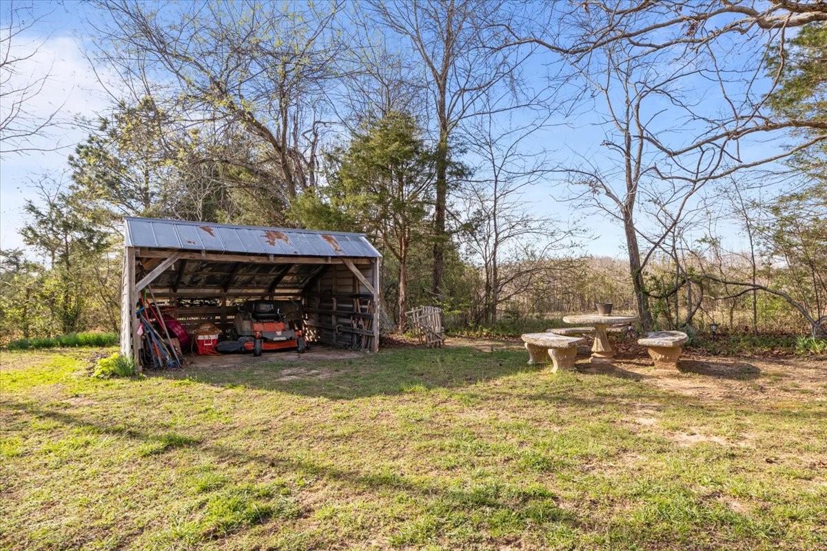 1515 Hayshed Road Charlotte, TN 37036 - Photo 11 of 41