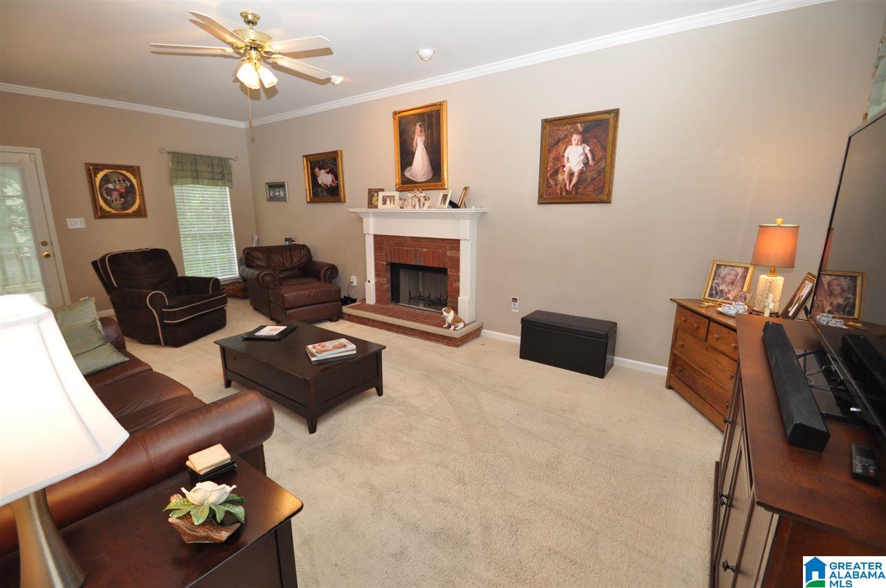 140 Ashford Way Alabaster, AL 35007 - Photo 2 of 12