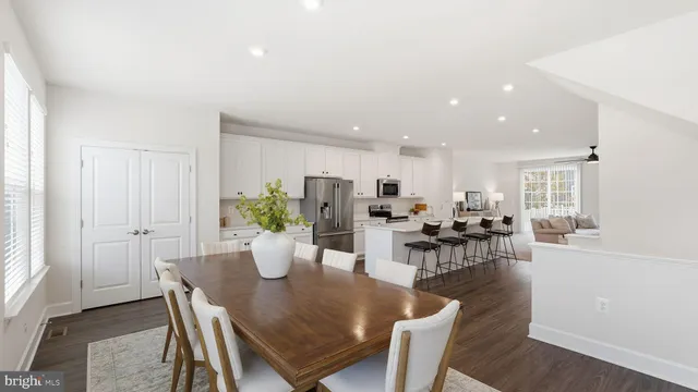 $650,000 | 10644 Hinton Way, Manassas, VA 20112