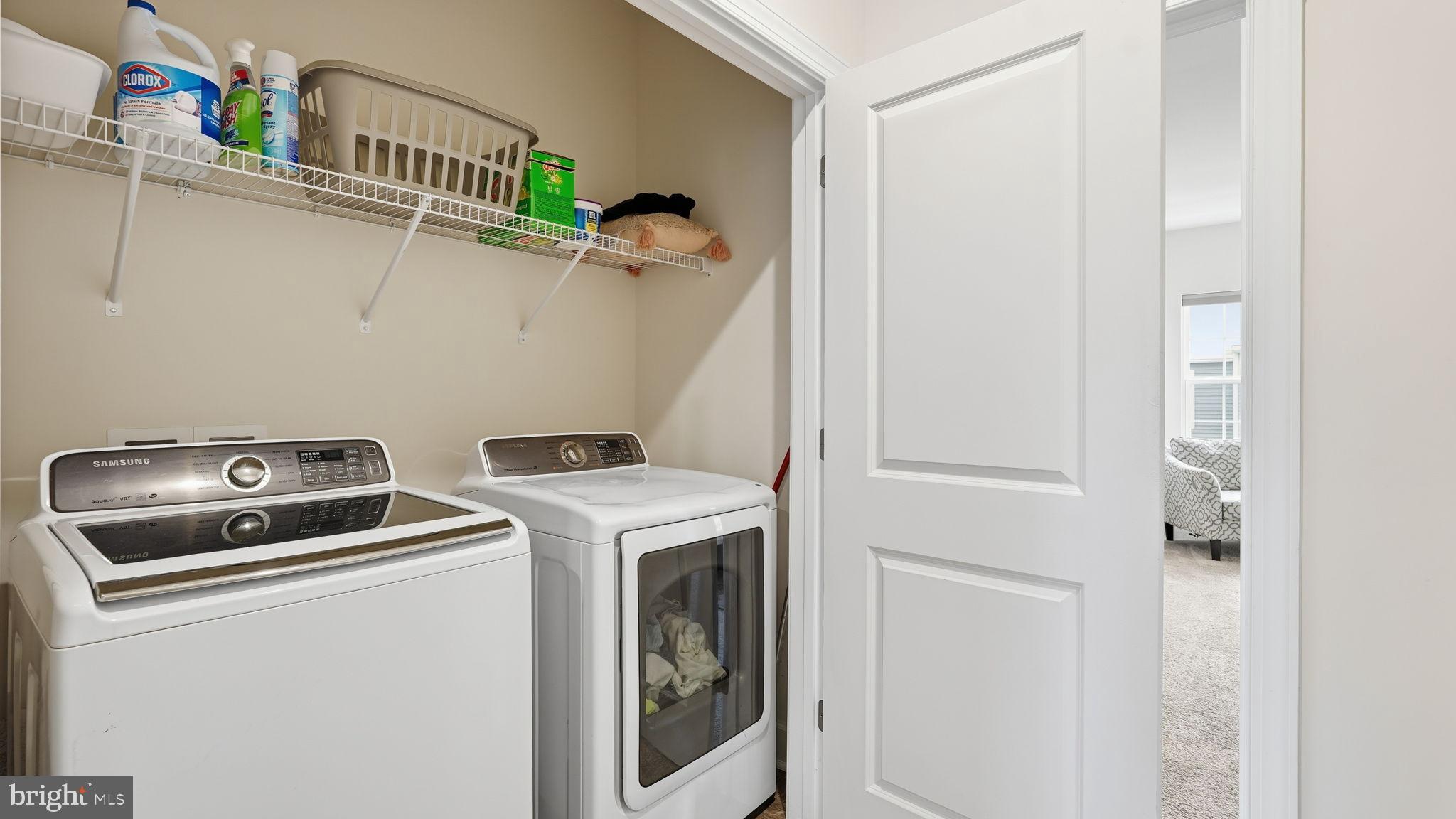 10644 Hinton Way Manassas, VA 20112 - Photo 25 of 44 a utility room with dryer and washer