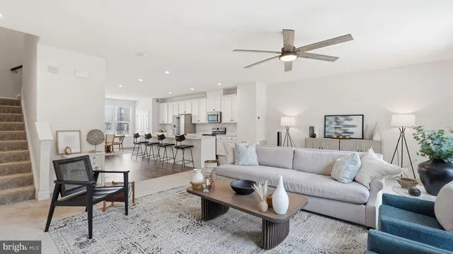 $650,000 | 10644 Hinton Way, Manassas, VA 20112