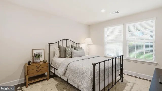 $650,000 | 10644 Hinton Way, Manassas, VA 20112