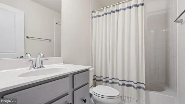 $650,000 | 10644 Hinton Way, Manassas, VA 20112