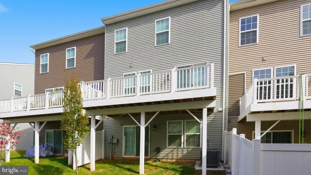 $650,000 | 10644 Hinton Way, Manassas, VA 20112