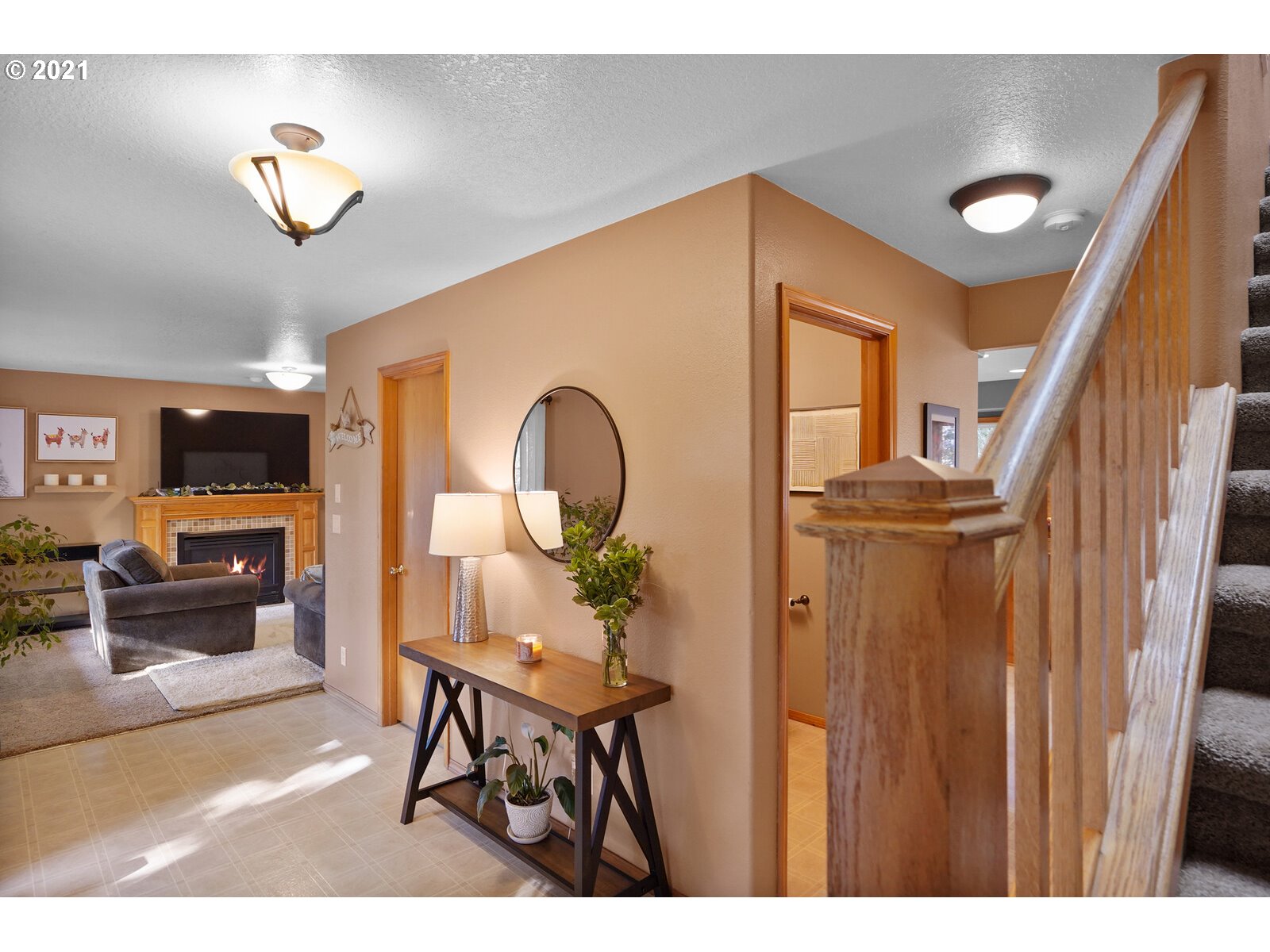 4182 Mountain View Road Silverton, OR 97381 - Photo 14 of 32 Gallery Image 14