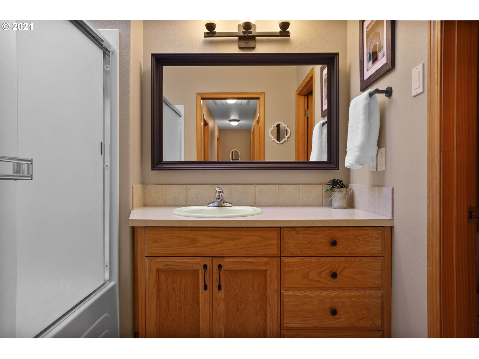 4182 Mountain View Road Silverton, OR 97381 - Photo 23 of 32 Gallery Image 23