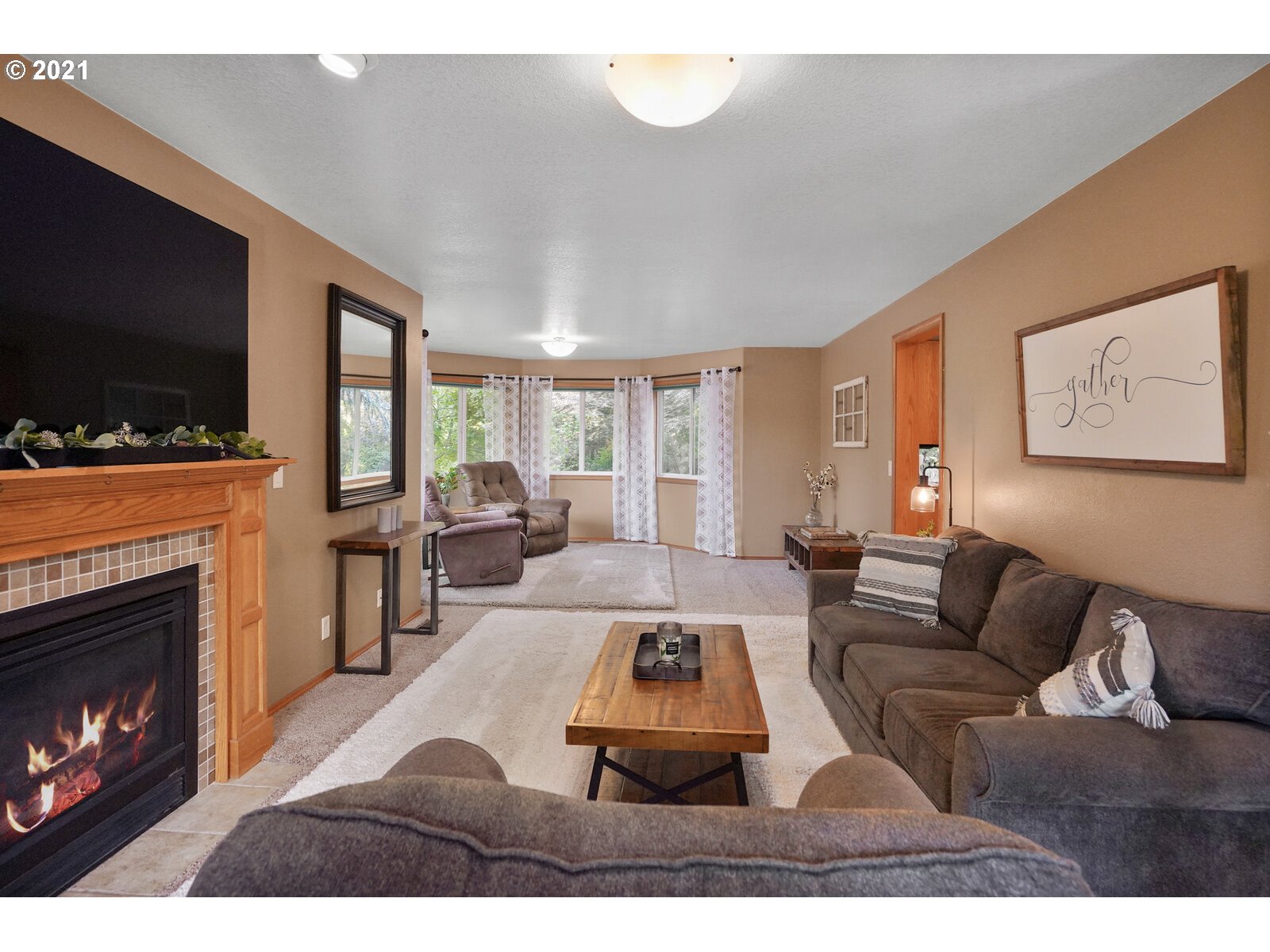4182 Mountain View Road Silverton, OR 97381 - Photo 7 of 32 Gallery Image 7