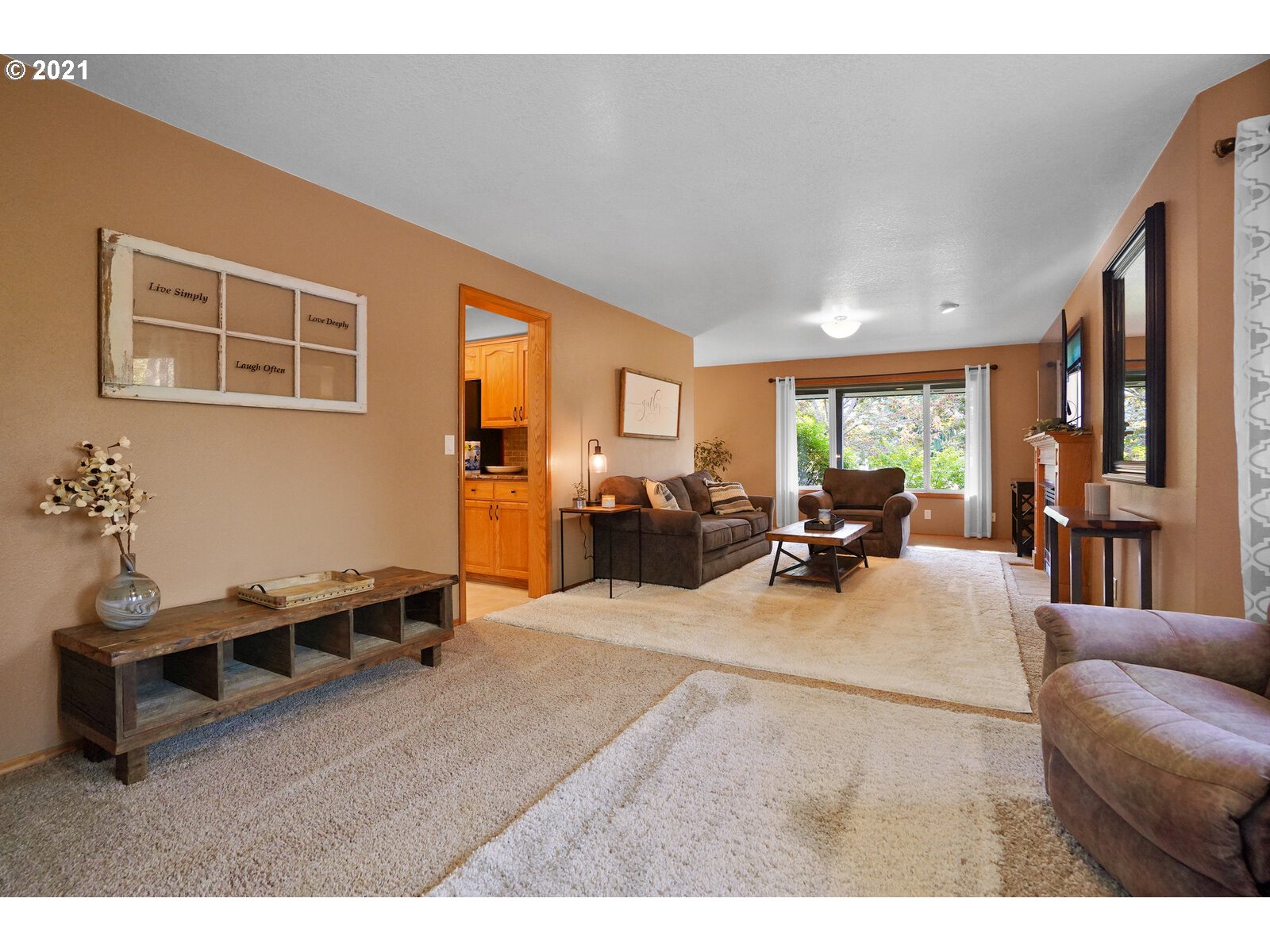 4182 Mountain View Road Silverton, OR 97381 - Photo 8 of 32 Gallery Image 8