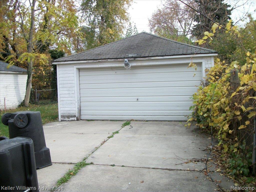 Garage