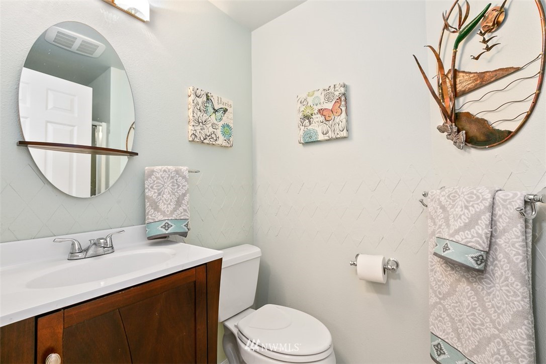 4300 Northeast 7th Place Renton, WA 98059 - Photo 14 of 25 Gallery Image 14