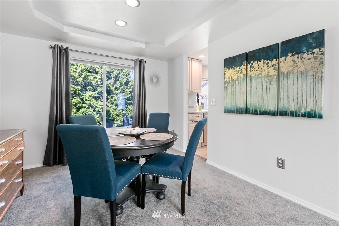 4300 Northeast 7th Place Renton, WA 98059 - Photo 7 of 25 Gallery Image 7
