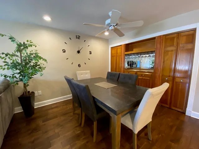 $2,300 | 4 Shadowbrook Lane, Unit 30, Milford, MA 01757