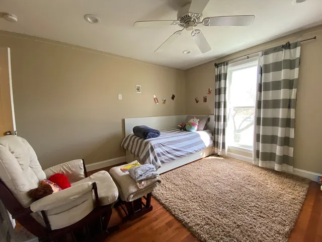 $2,300 | 4 Shadowbrook Lane, Unit 30, Milford, MA 01757