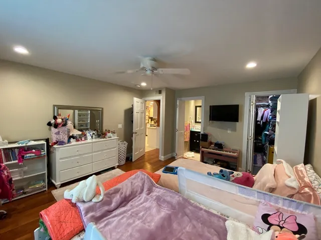 $2,300 | 4 Shadowbrook Lane, Unit 30, Milford, MA 01757