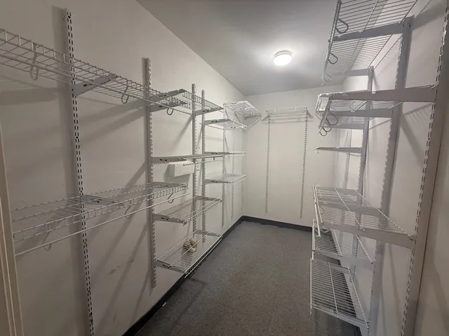 $2,300 | 4 Shadowbrook Lane, Unit 30, Milford, MA 01757