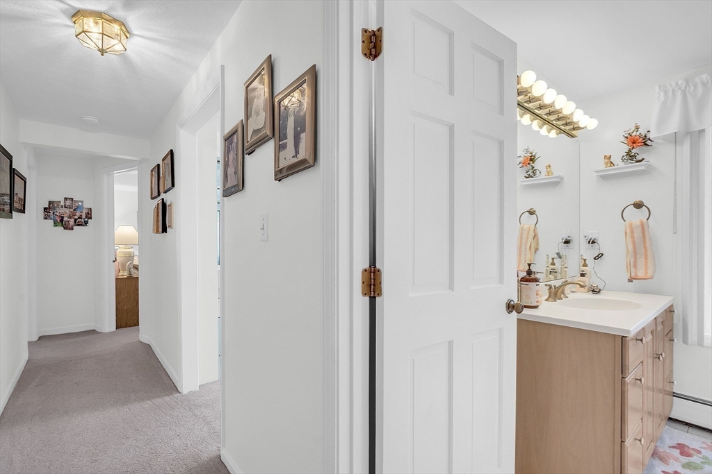 35 Lovejoy Road Andover, MA 01810 - Photo 31 of 42 Gallery Image 31