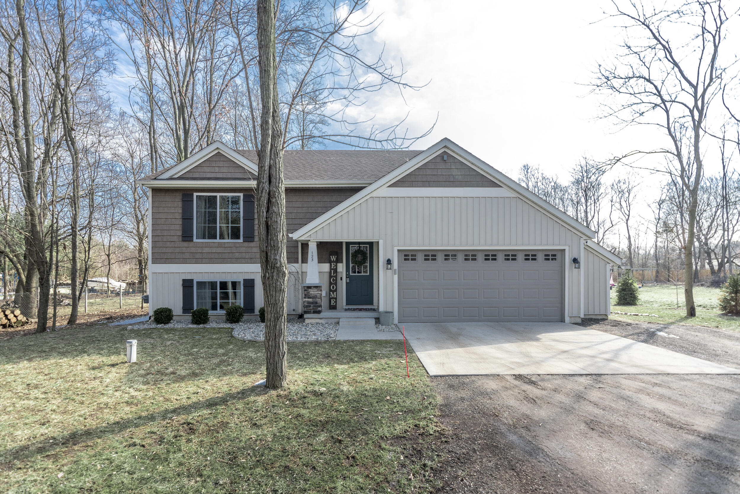 123 South Patterson Road Wayland, MI 49348 - Photo 2 of 36 123 Patterson-25
