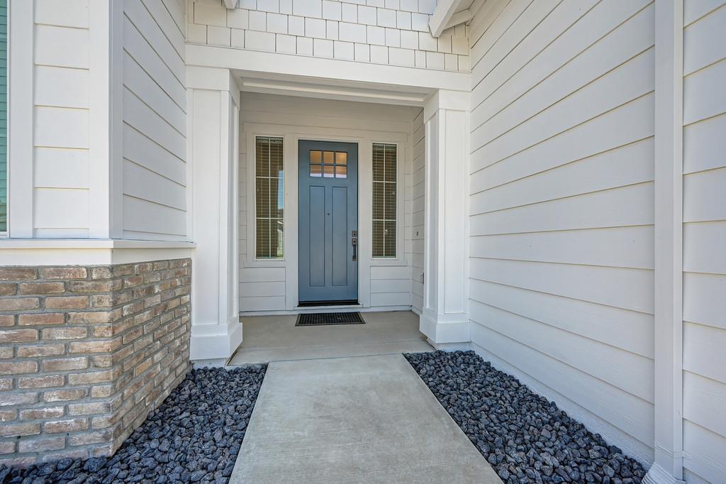 5033 Misty Ridge Drive Roseville, CA 95747 - Photo 4 of 37