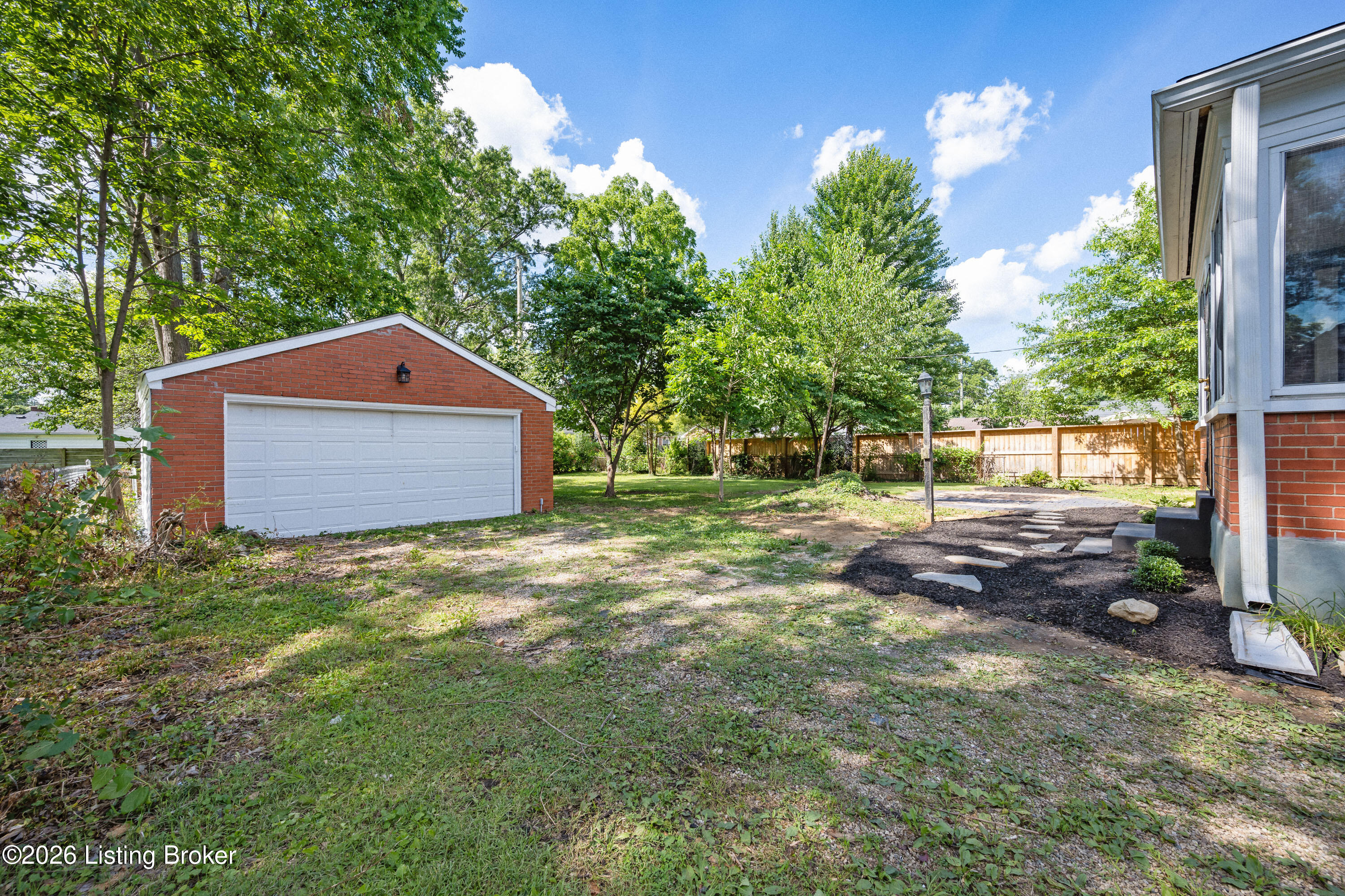 4609 Tween Road Louisville, KY 40207 - Photo 38 of 42 4609 Tween Rd-53