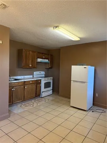 $1,000 | 309 Emerson Drive, Unit B, Kenner, LA 70065