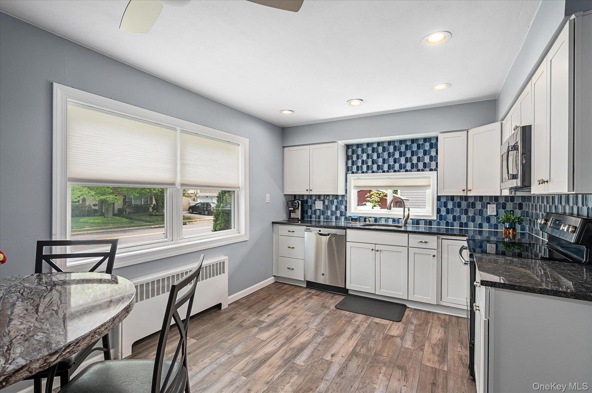 330 Woods Road North Babylon, NY 11703 - Photo 6 of 21