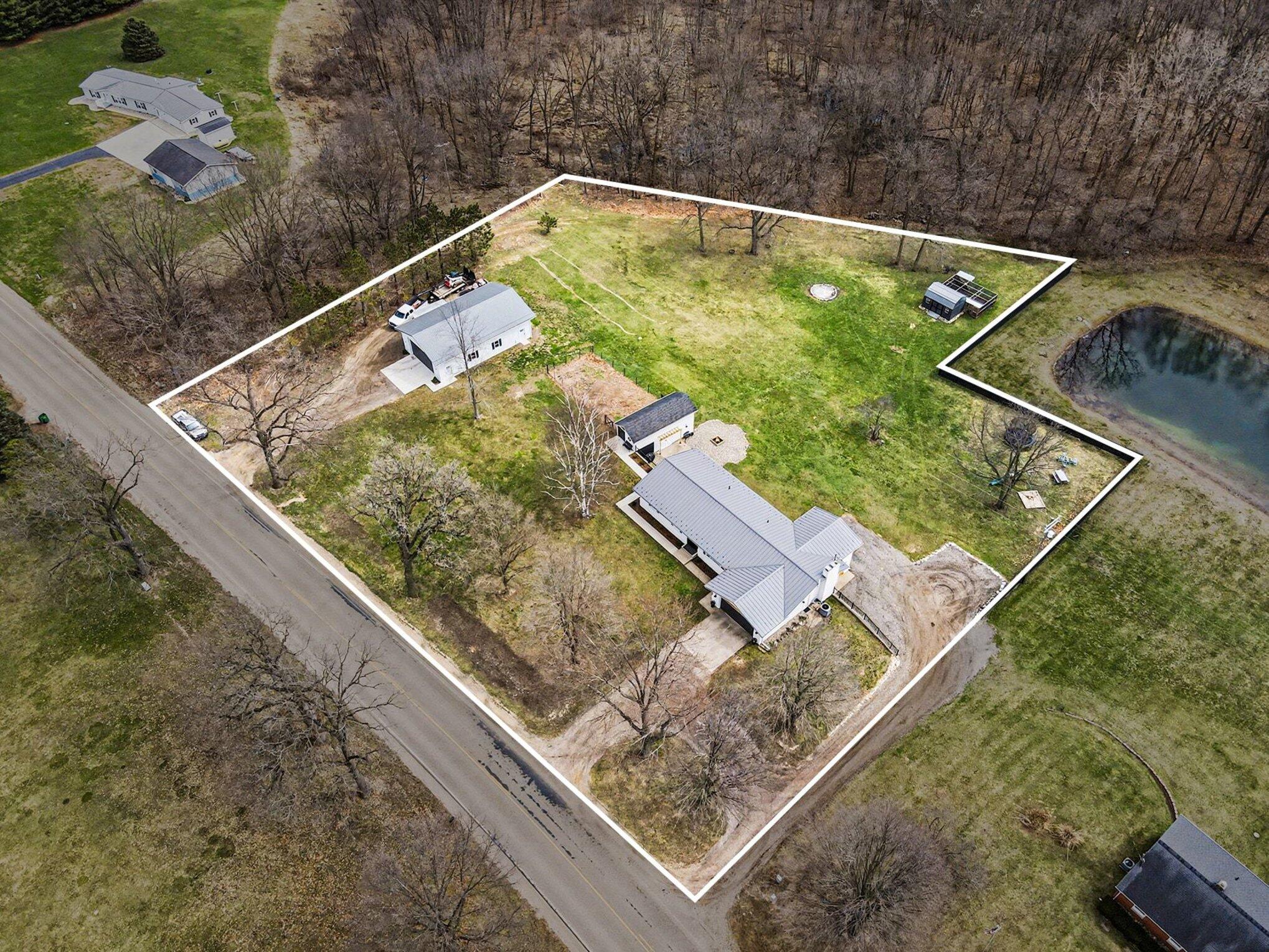 22381 North Angling Road Centreville, MI 49032 - Photo 4 of 46 Almost 2 acres