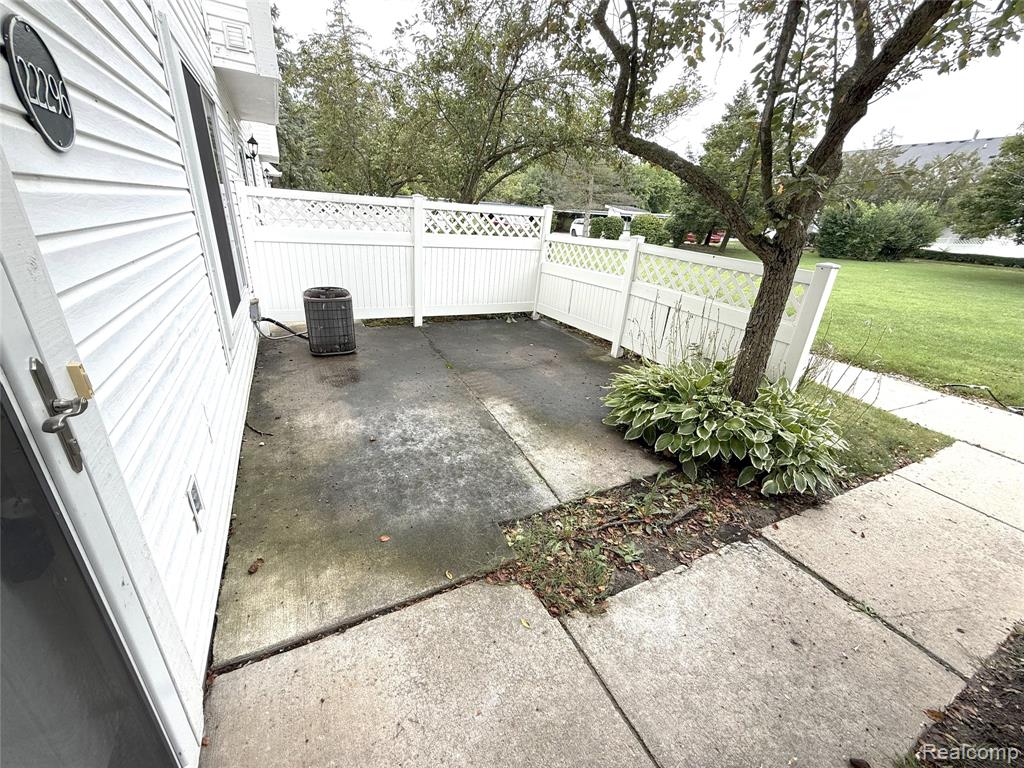 22296 Cape Cod Way Farmington, MI 48336 - Photo 13 of 16