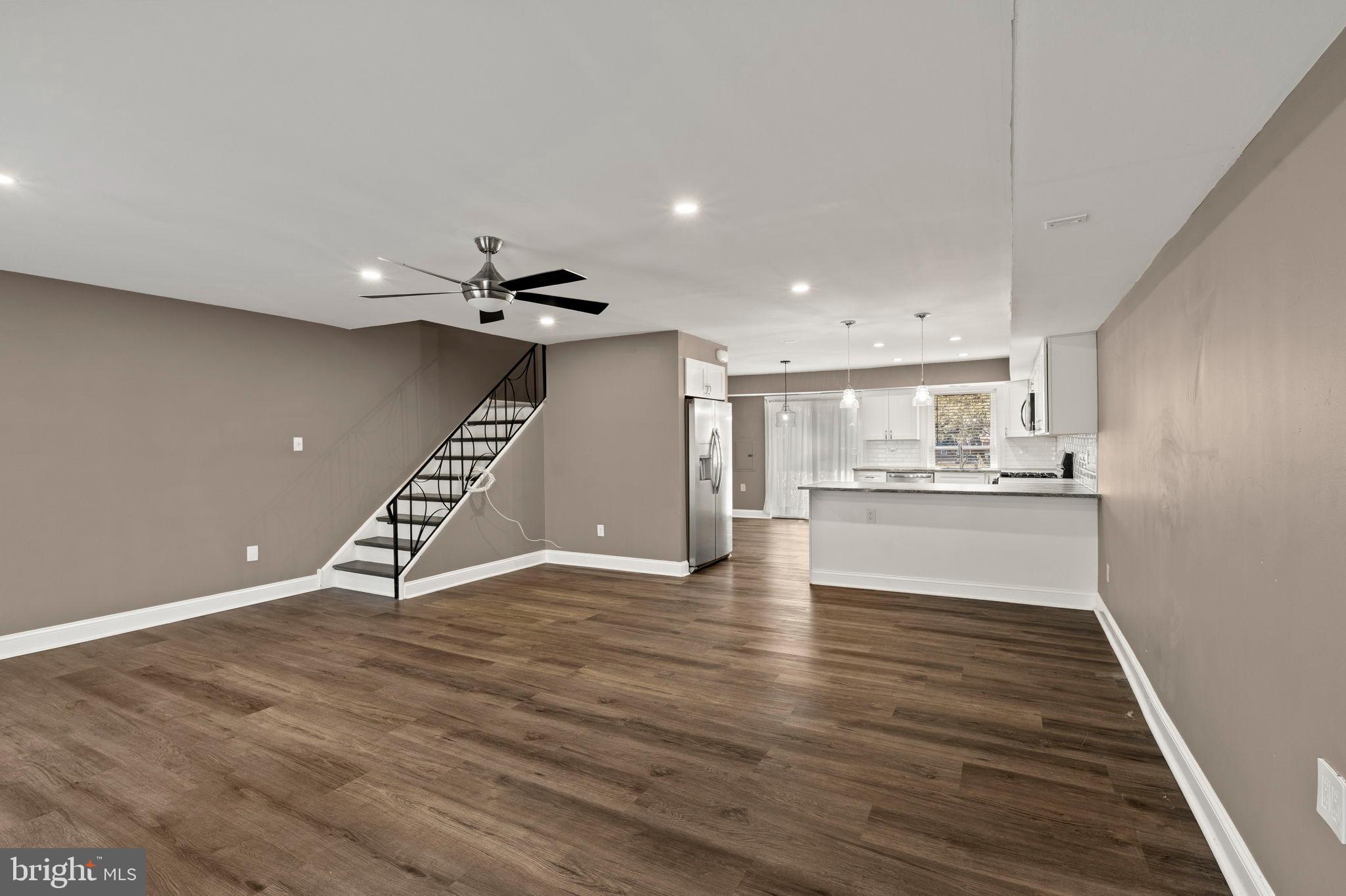 11849B Academy Road, Unit C4 Philadelphia, PA 19154 - Photo 6 of 30 Spacious modern living area