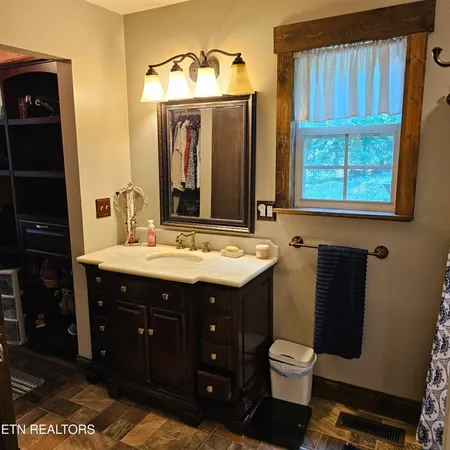 $439,900 | 1100 Mill Branch Road, Huntsville, TN 37756