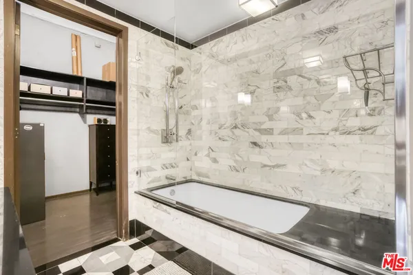 $7,490 | 1645 Vine Street, Unit 1007, Los Angeles, CA 90028