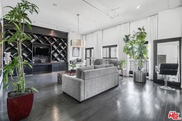 $7,490 | 1645 Vine Street, Unit 1007, Los Angeles, CA 90028