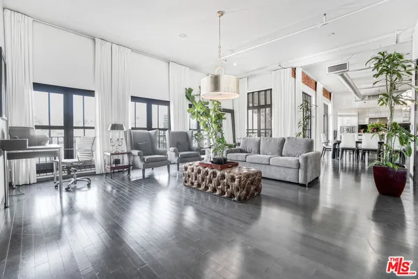 $7,490 | 1645 Vine Street, Unit 1007, Los Angeles, CA 90028