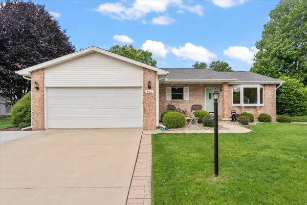 $315,000 | 613 Crestwood Drive, Champaign, IL 61822