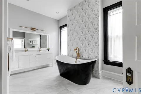 $999,900 | 2525 West Grace Street, Richmond, VA 23220