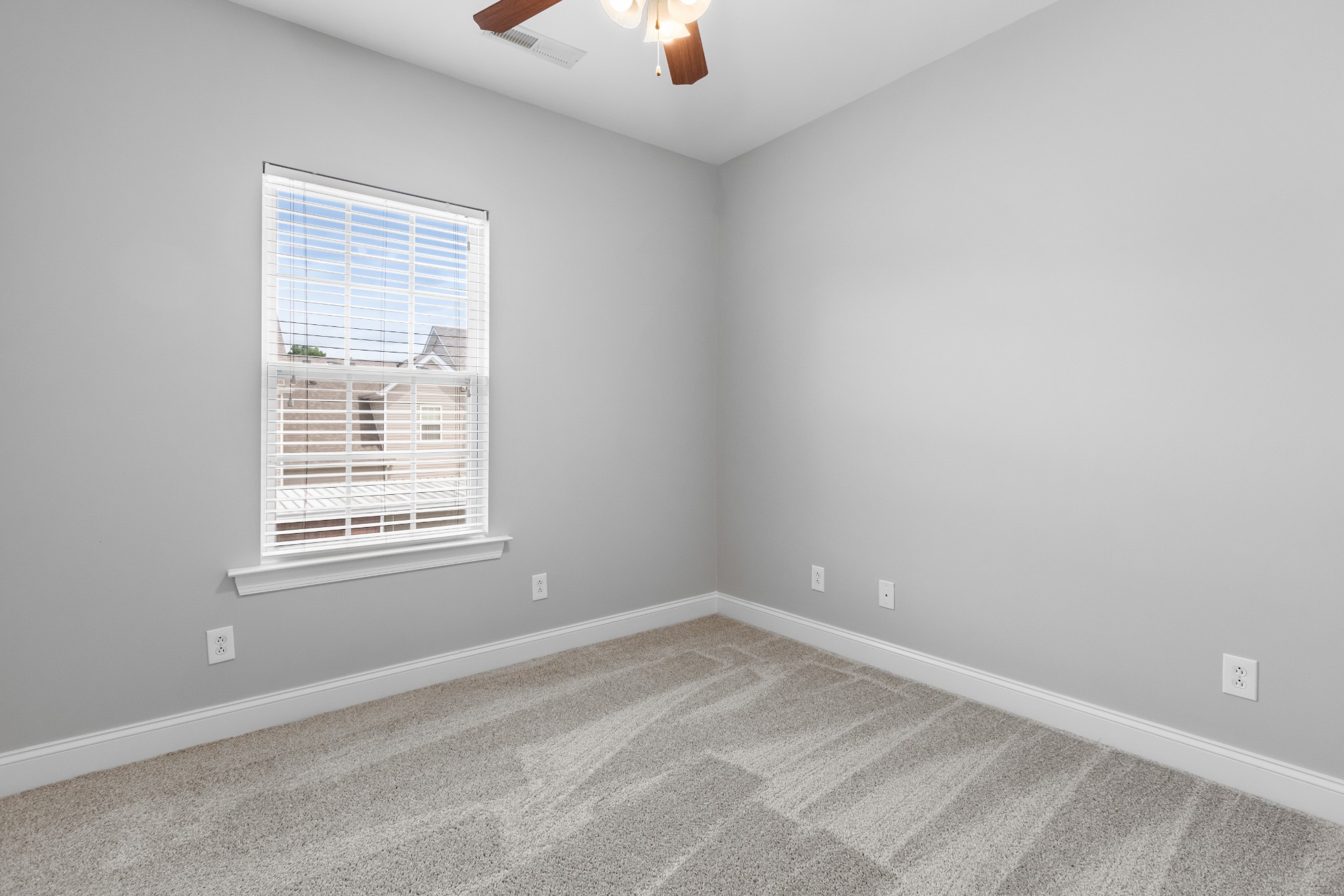216 Rowlette Circle Murfreesboro, TN 37127 - Photo 24 of 36 an empty room with a window
