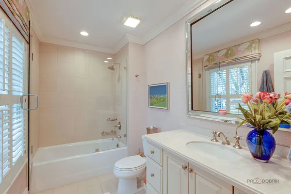 $2,595,000 | 326 East North Avenue, Lake Bluff, IL 60044