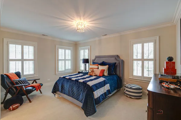 $2,595,000 | 326 East North Avenue, Lake Bluff, IL 60044
