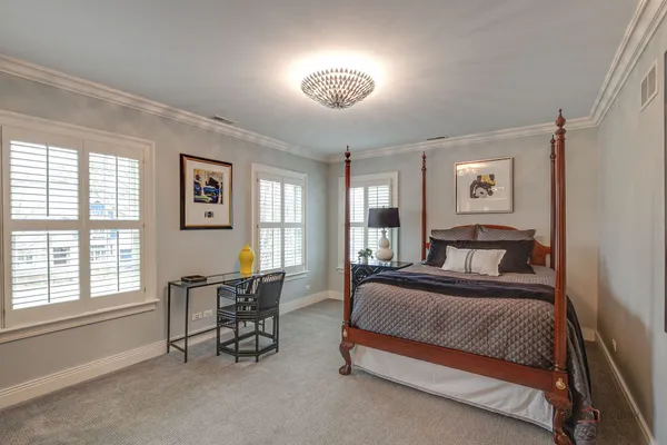 $2,595,000 | 326 East North Avenue, Lake Bluff, IL 60044