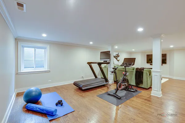 $2,595,000 | 326 East North Avenue, Lake Bluff, IL 60044