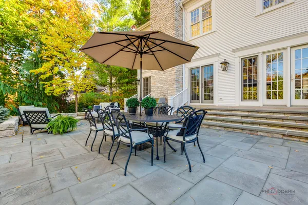 $2,595,000 | 326 East North Avenue, Lake Bluff, IL 60044