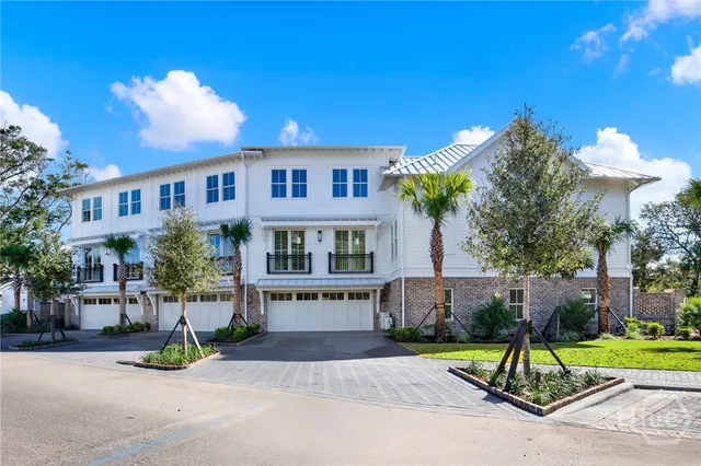 $5,785,000 | 104 17th Street, Tybee Island, GA 31328