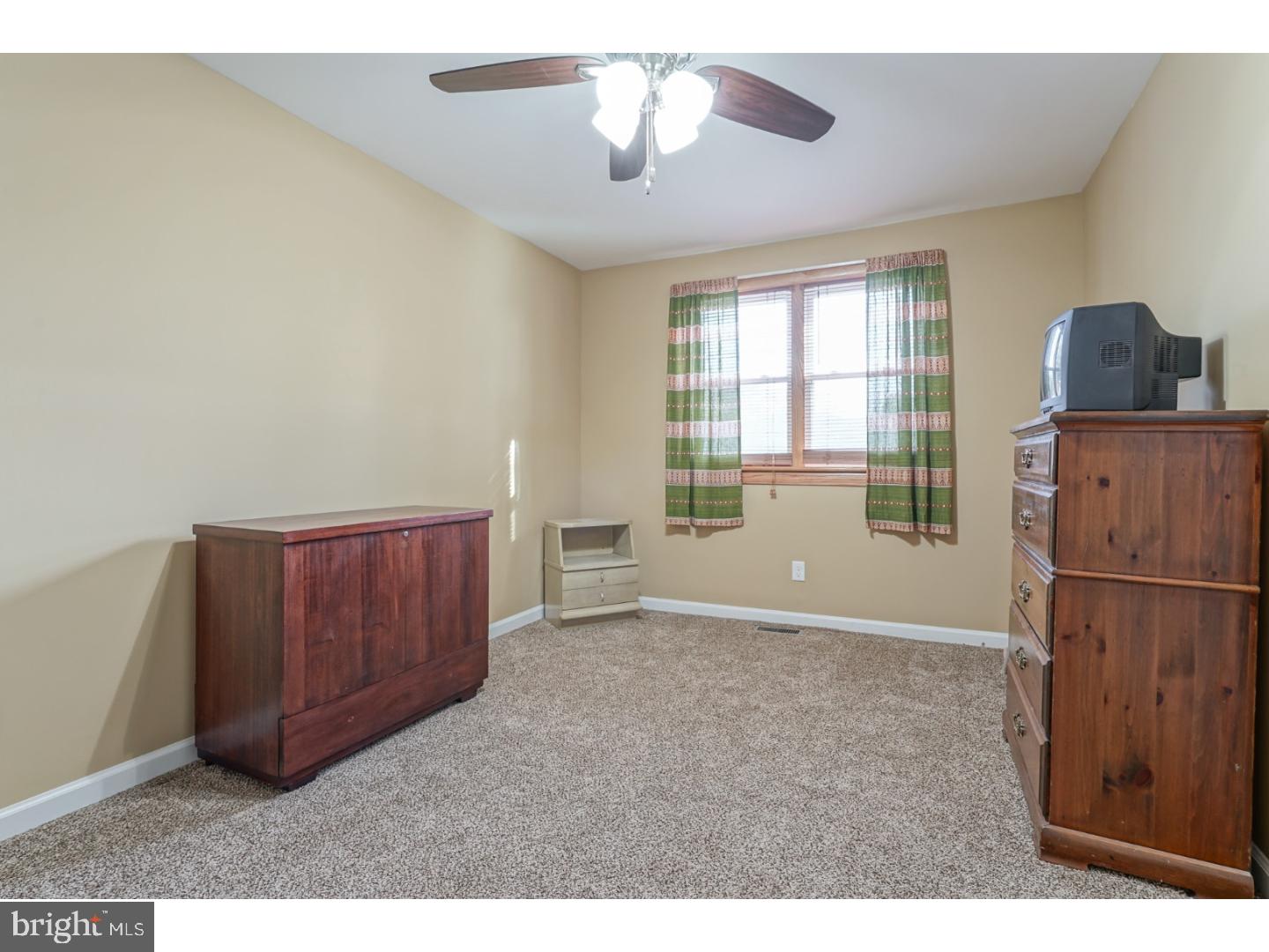 1304 Clayton Road Williamstown, NJ 08094 - Photo 11 of 25 Gallery Image 11