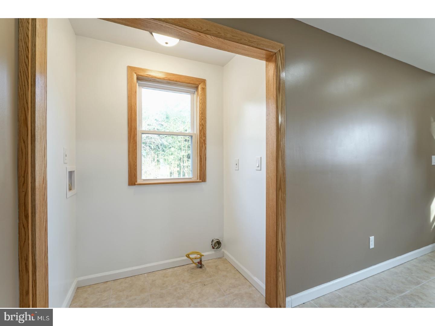 1304 Clayton Road Williamstown, NJ 08094 - Photo 6 of 25 Gallery Image 6