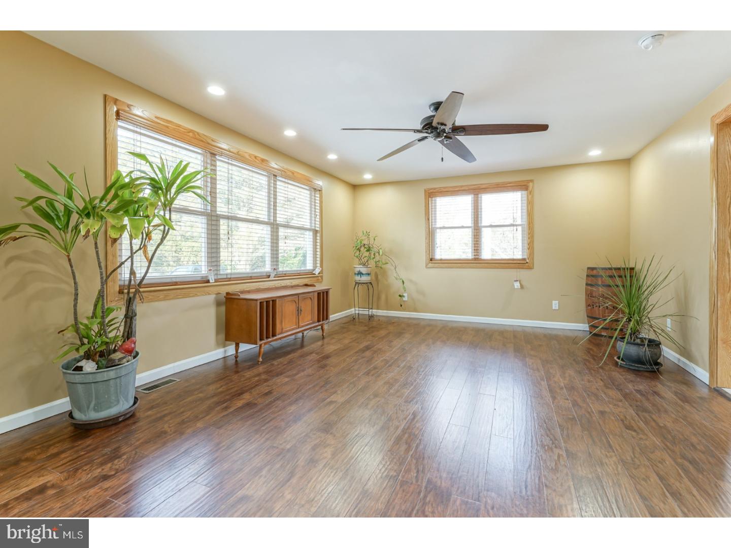 1304 Clayton Road Williamstown, NJ 08094 - Photo 7 of 25 Gallery Image 7