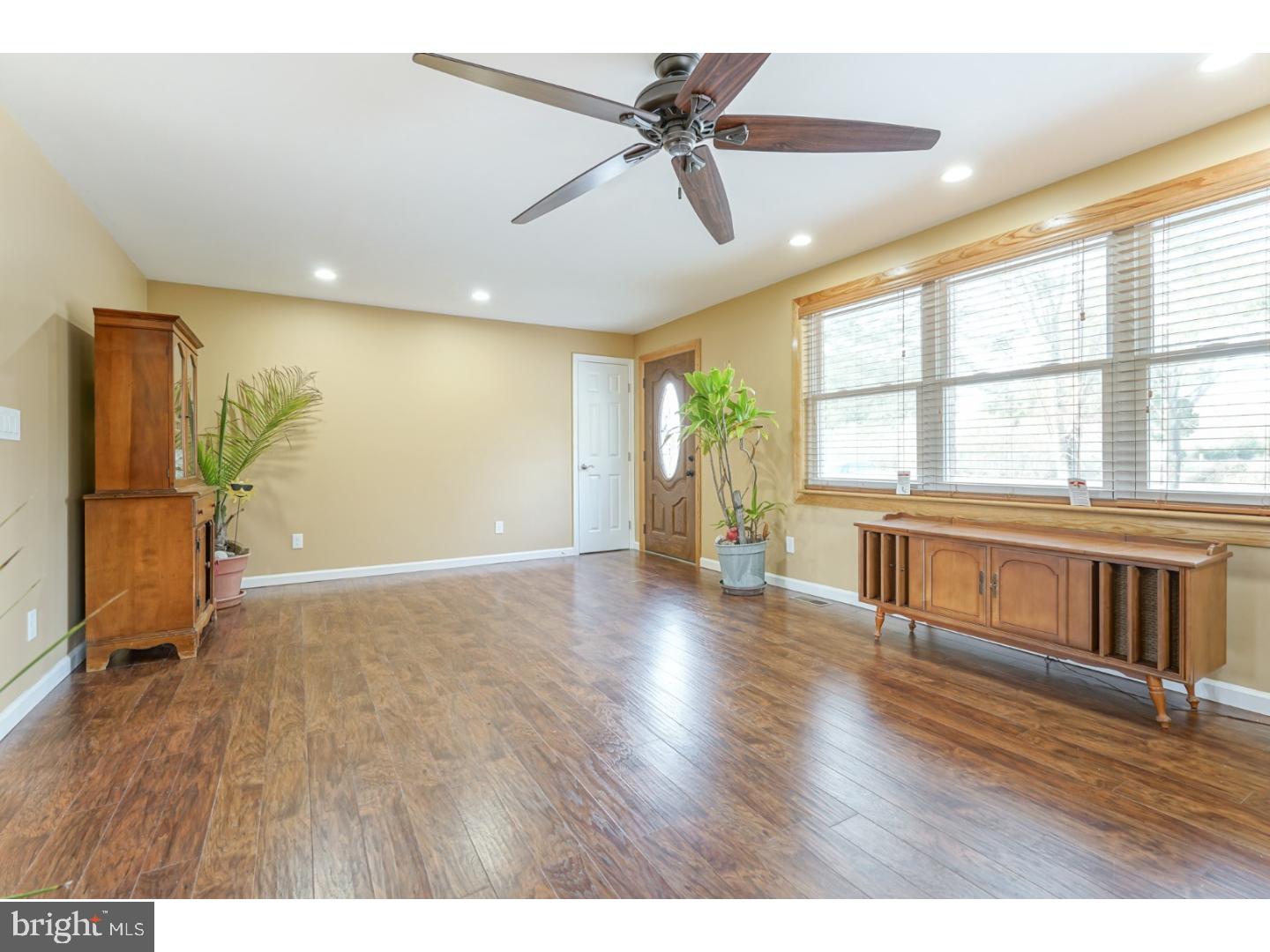 1304 Clayton Road Williamstown, NJ 08094 - Photo 9 of 25 Gallery Image 9
