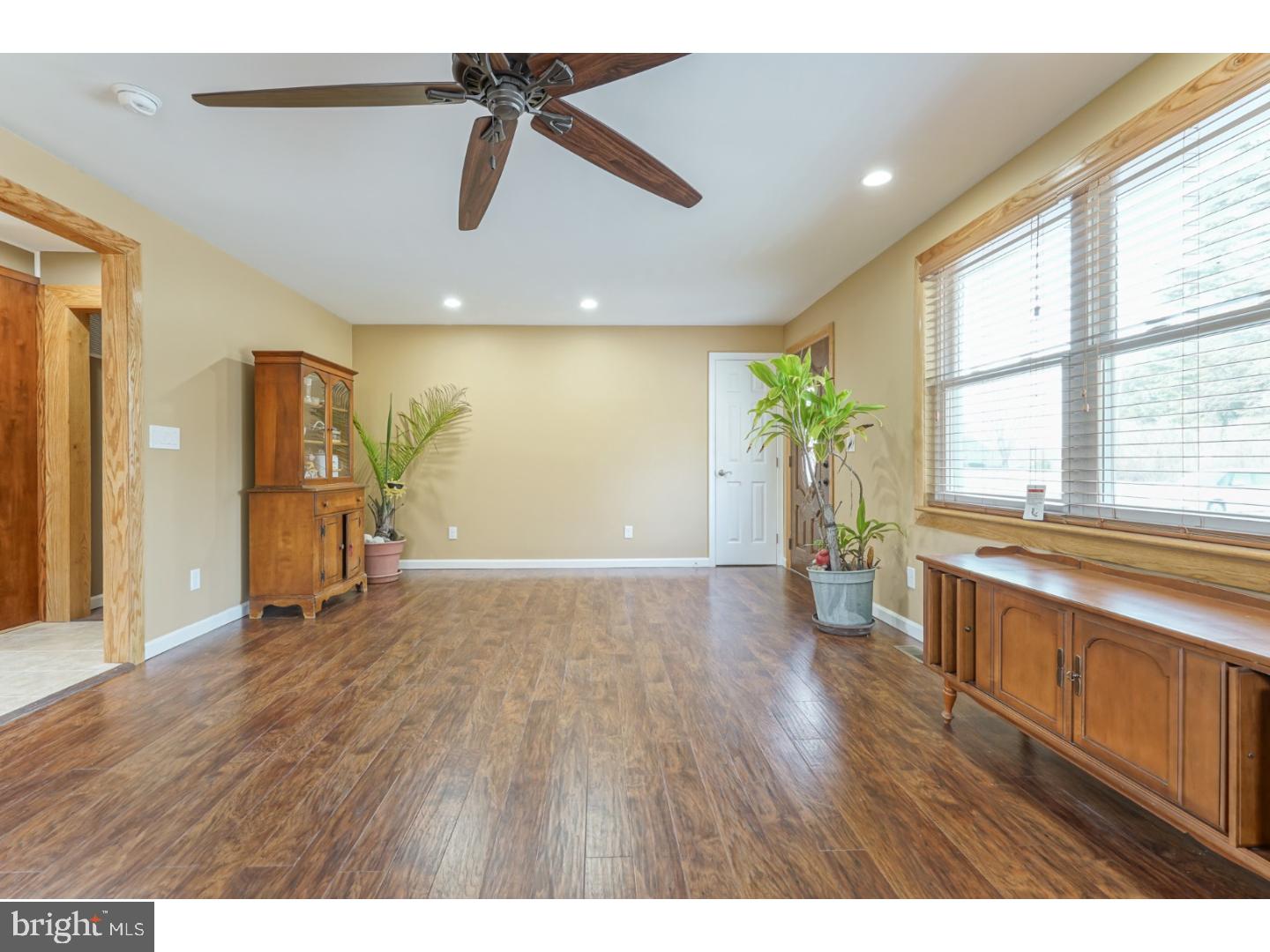 1304 Clayton Road Williamstown, NJ 08094 - Photo 10 of 25 Gallery Image 10