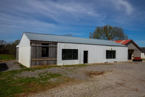 $825,000 | 501 Burnt Hill Road, Unionville, TN 37180