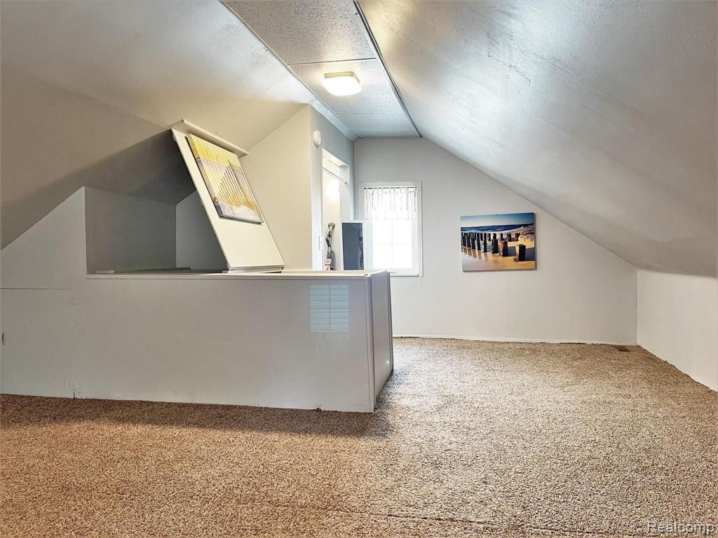 2111 Ridgemont Road Grosse Pointe Woods, MI 48236 - Photo 27 of 28